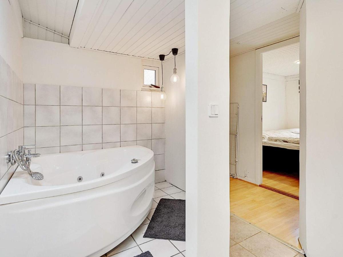 8 Person Holiday Home In R M Kongsmark Exterior foto